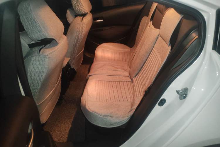 Used Toyota Corolla 2021 Dual-Motor 1.8L E-CVT Elite Edition Left Rear Seat