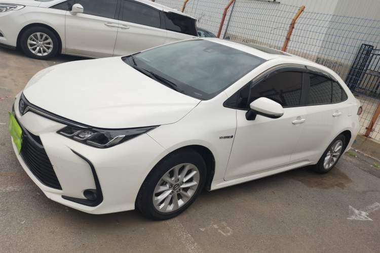 Used Toyota Corolla 2021 Dual-Motor 1.8L E-CVT Elite Edition Left Side
