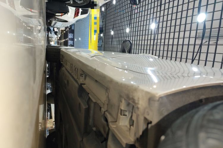 Used Toyota Corolla 2021 Dual-Motor 1.8L E-CVT Elite Edition Left Side Sill