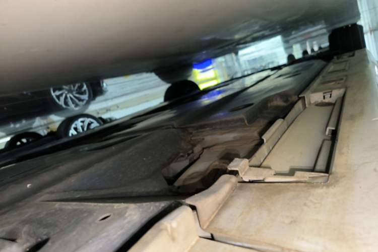 Used Toyota Corolla 2021 TNGA 1.5L CVT Elite Edition Left Side Sill