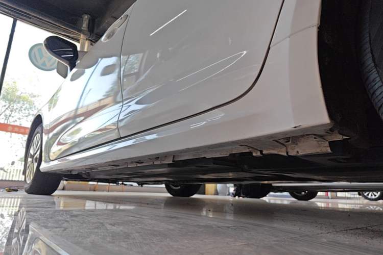 Used Toyota Corolla 2021 TNGA 1.5L CVT Elite Edition Left Side Sill