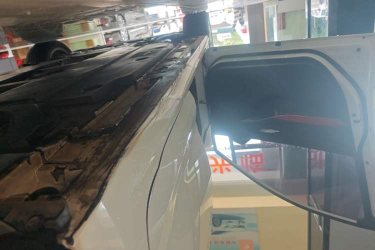 Used Toyota Corolla 2021 Dual-Motor 1.8L E-CVT Elite Edition Left Side Sill