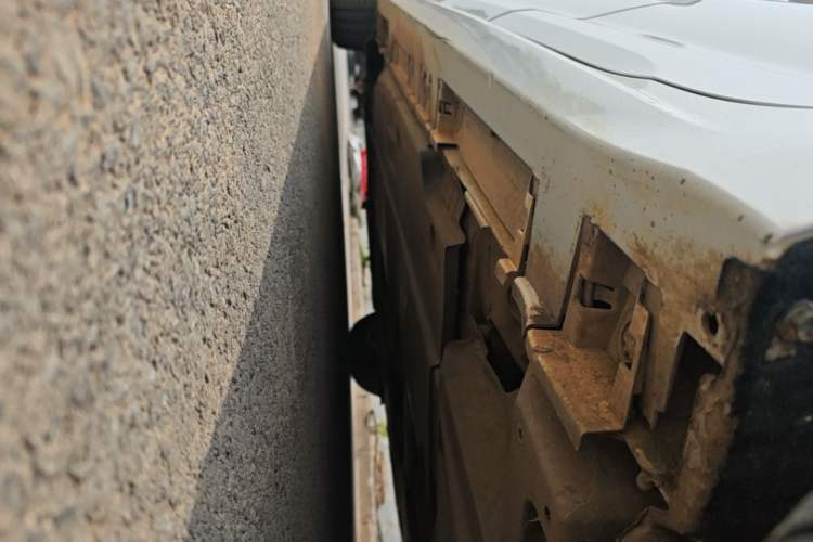 Used Toyota Corolla 2021 TNGA 1.5L CVT Elite Edition Left Side Sill