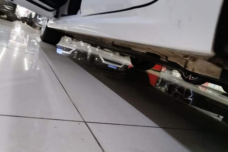 Used Toyota Corolla 2021 Dual-Motor 1.8L E-CVT Elite Edition Left Side Sill
