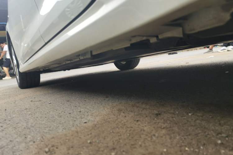 Used Toyota Corolla 2021 Dual-Motor 1.8L E-CVT Elite Edition Left Side Sill
