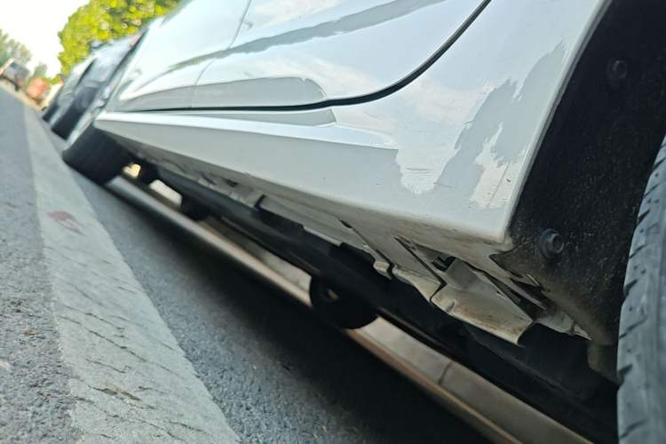 Used Toyota Corolla 2021 Dual-Motor 1.8L E-CVT Elite Edition Left Side Sill