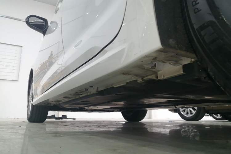 Used Toyota Corolla 2021 1.2T S-CVT Pioneer PLUS Edition Left Side Sill