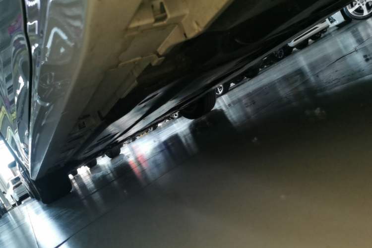 Used Toyota Corolla 2021 Dual-Motor 1.8L E-CVT Elite Edition Left Side Sill