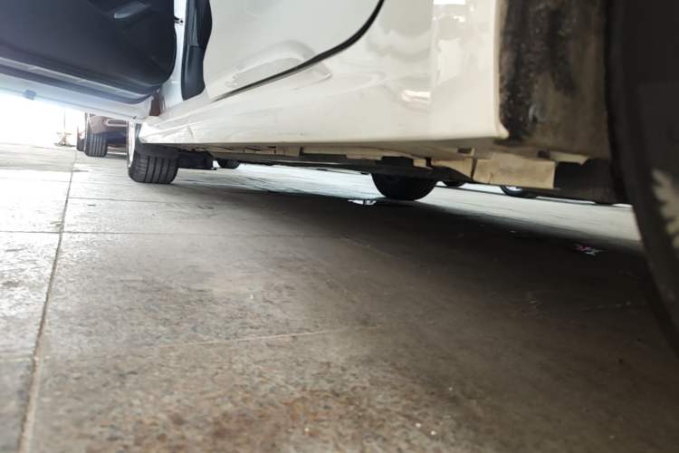 Used Toyota Corolla 2021 Dual-Engine 1.8L E-CVT Pioneer Edition Left Side Sill