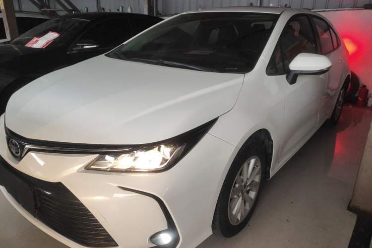 Used Toyota Corolla 2021 1.2T S-CVT Elite PLUS Edition Guazi used car, China used car export, Used car for sale, Used Toyota cars, Cheapest cars for sale