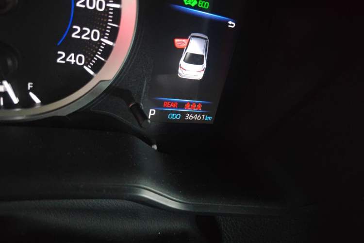 Used Toyota Corolla 2021 Dual-Engine 1.8L E-CVT Pioneer Edition Odometer Close Up