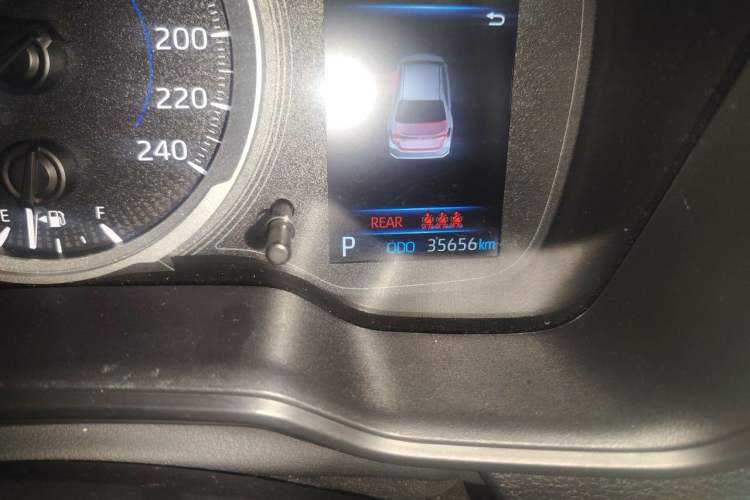 Used Toyota Corolla 2021 Dual-Motor 1.8L E-CVT Elite Edition Odometer Close Up