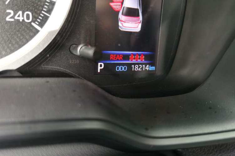 Used Toyota Corolla 2021 1.2T S-CVT Elite PLUS Edition Odometer Close Up