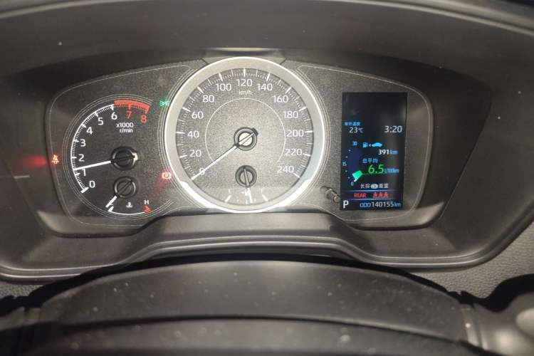 Used Toyota Corolla 2021 1.2T S-CVT Luxury Edition Odometer Close Up