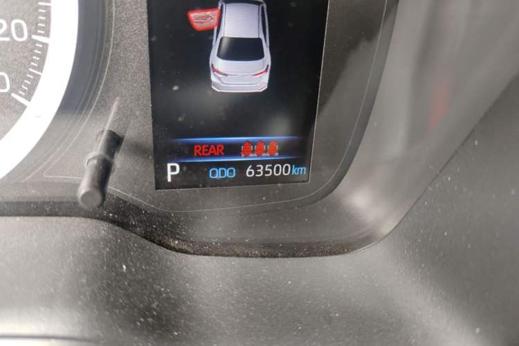 Used Toyota Corolla 2021 Dual-Motor 1.8L E-CVT Elite Edition Odometer Close Up