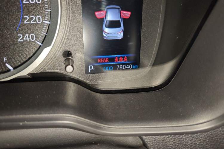 Used Toyota Corolla 2021 Dual-Motor 1.8L E-CVT Elite Edition Odometer Close Up