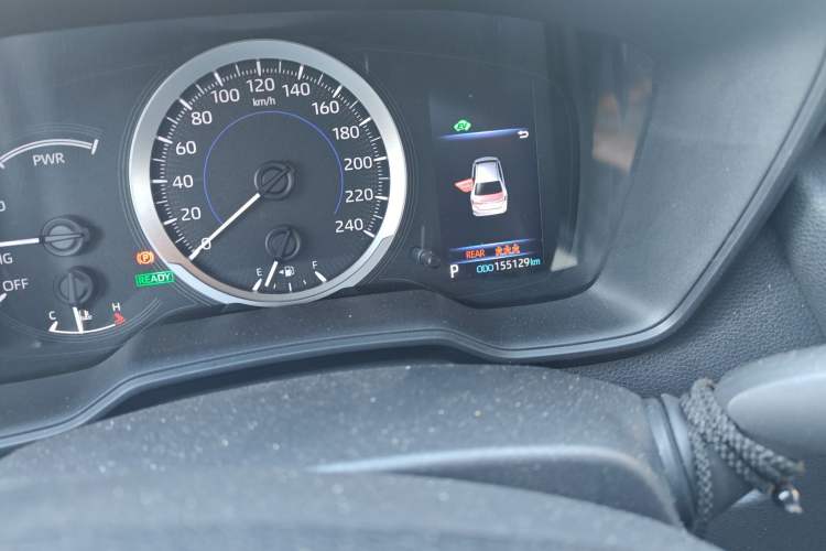 Used Toyota Corolla 2021 Dual-Motor 1.8L E-CVT Elite Edition Odometer Close Up