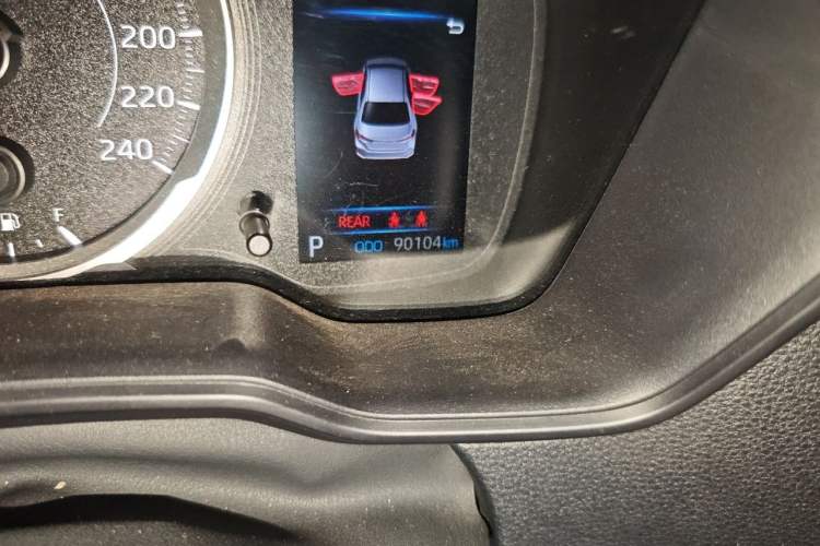 Used Toyota Corolla 2021 1.2T S-CVT Pioneer Edition Odometer Close Up