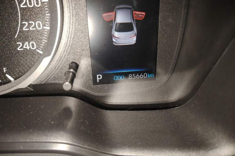 Used Toyota Corolla 2021 1.2T S-CVT Elite PLUS Edition Odometer Close Up
