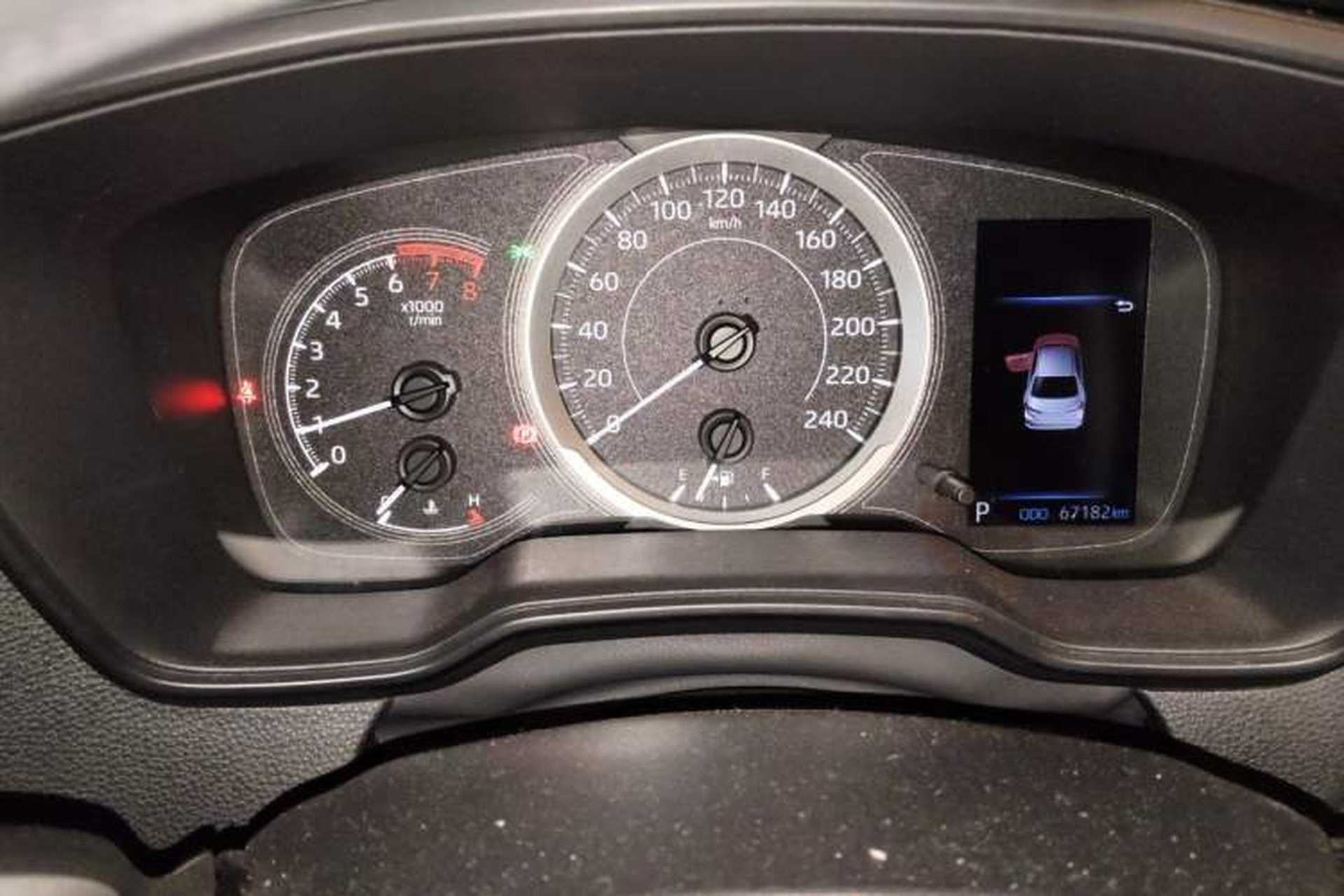 Used Toyota Corolla 2021 1.2T S-CVT Elite Edition Odometer Close Up