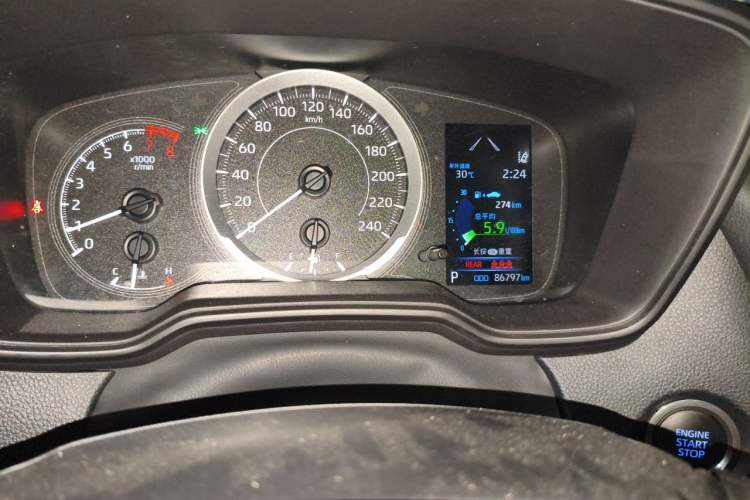 Used Toyota Corolla 2021 TNGA 1.5L CVT Elite Edition Odometer Close Up