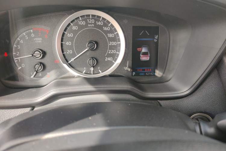 Used Toyota Corolla 2021 1.2T S-CVT Pioneer PLUS Edition Odometer Close Up