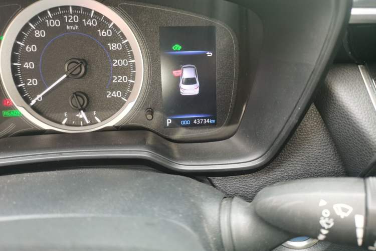 Used Toyota Corolla 2021 Dual-Motor 1.8L E-CVT Elite Edition Odometer Close Up