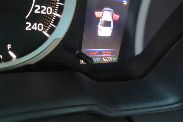 Used Toyota Corolla 2021 TNGA 1.5L CVT Elite Edition Odometer Close Up