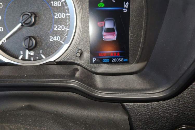Used Toyota Corolla 2021 Dual-Motor 1.8L E-CVT Elite Edition Odometer Close Up