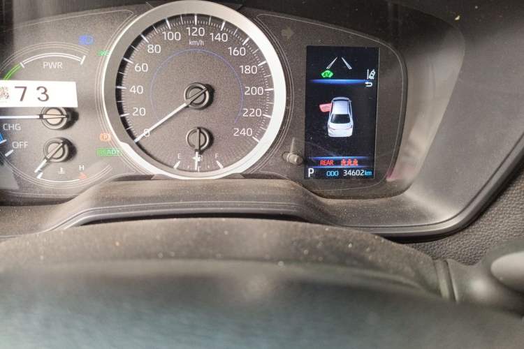 Used Toyota Corolla 2021 Dual-Motor 1.8L E-CVT Elite Edition Odometer Close Up