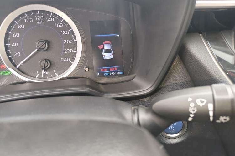 Used Toyota Corolla 2021 Dual-Motor 1.8L E-CVT Elite Edition Odometer Close Up