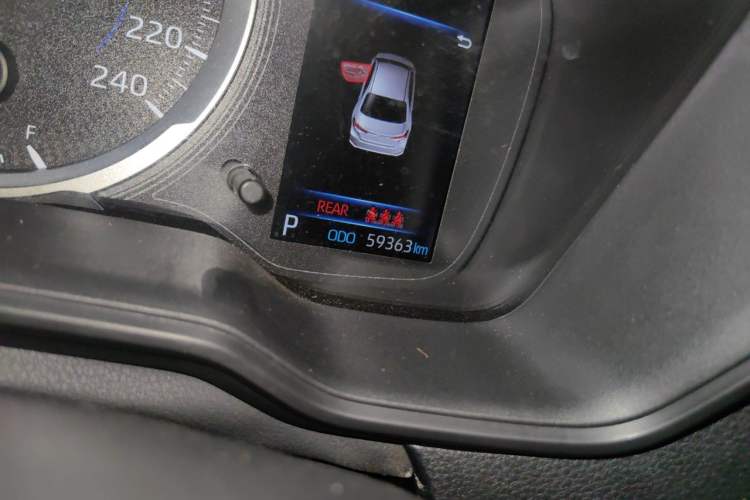 Used Toyota Corolla 2021 Dual-Engine 1.8L E-CVT Pioneer Edition Odometer Close Up