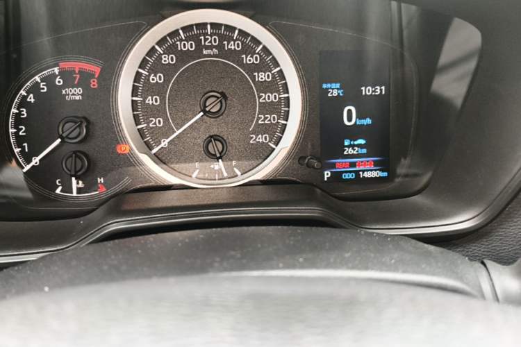 Used Toyota Corolla 2021 1.2T S-CVT Pioneer PLUS Edition Odometer Close Up