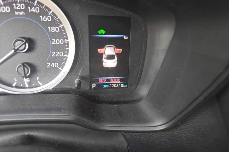 Used Toyota Corolla 2021 Dual-Motor 1.8L E-CVT Elite Edition Odometer Close Up
