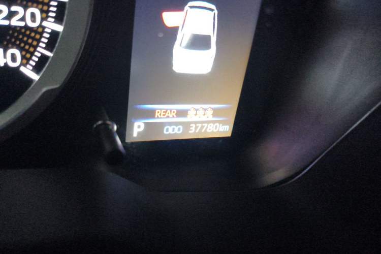 Used Toyota Corolla 2021 1.2T S-CVT Luxury Edition Odometer Close Up