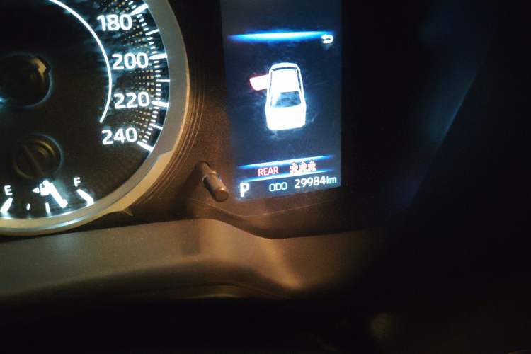 Used Toyota Corolla 2021 1.2T S-CVT Pioneer PLUS Edition Odometer Close Up