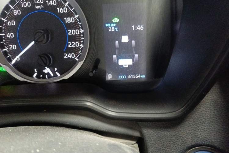 Used Toyota Corolla 2021 Dual-Motor 1.8L E-CVT Elite Edition Odometer Close Up