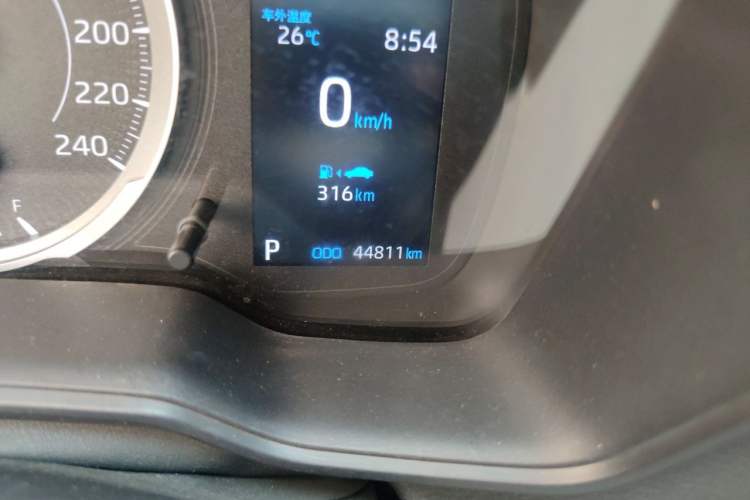 Used Toyota Corolla 2021 1.2T S-CVT Luxury Edition Odometer Close Up