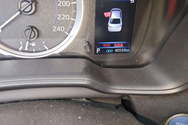 Used Toyota Corolla 2021 Dual-Motor 1.8L E-CVT Elite Edition Odometer Close Up