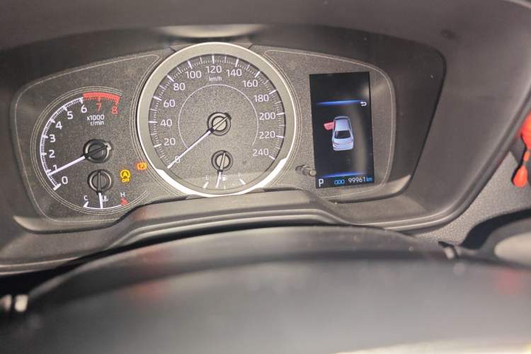 Used Toyota Corolla 2021 1.2T S-CVT Pioneer Edition Odometer Close Up