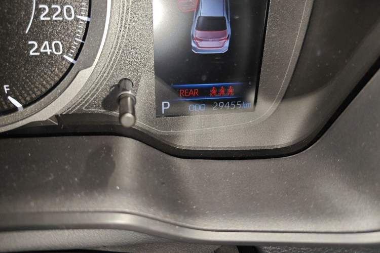 Used Toyota Corolla 2021 1.2T S-CVT Pioneer Edition Odometer Close Up