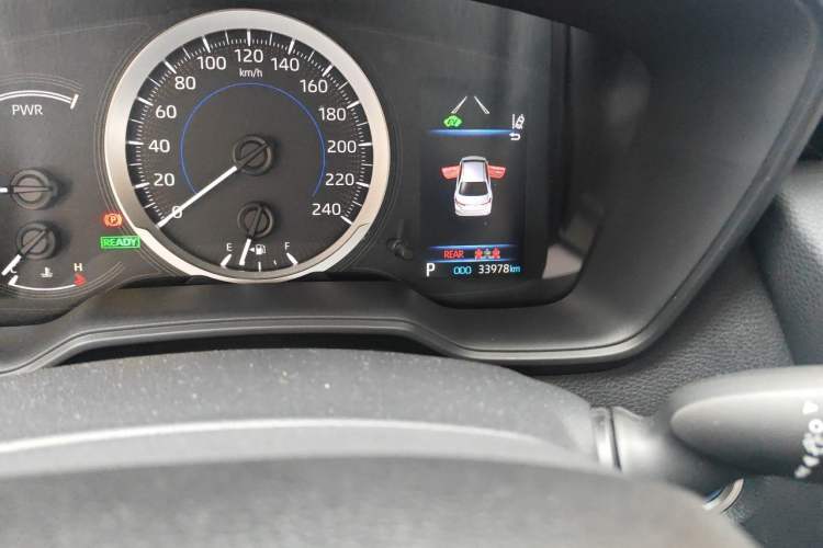 Used Toyota Corolla 2021 Dual-Motor 1.8L E-CVT Elite Edition Odometer Close Up