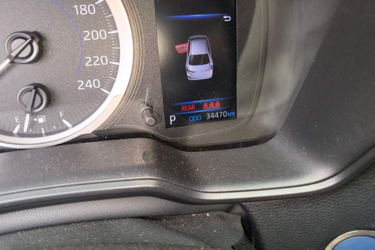 Used Toyota Corolla 2021 Dual-Motor 1.8L E-CVT Elite Edition Odometer Close Up