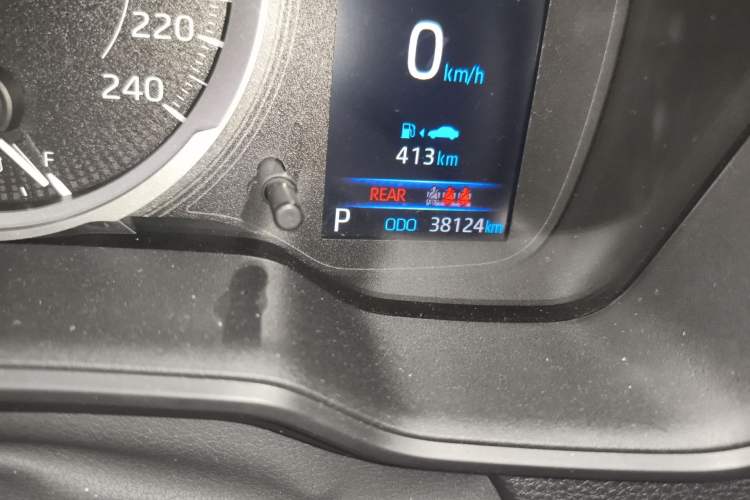 Used Toyota Corolla 2021 TNGA 1.5L CVT Pioneer Edition Odometer Close Up