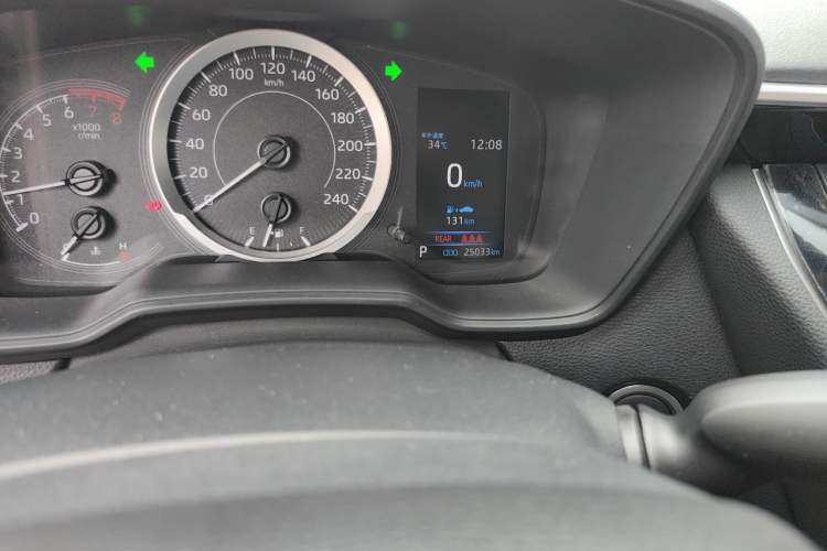 Used Toyota Corolla 2021 1.2T S-CVT Elite PLUS Edition Odometer Close Up