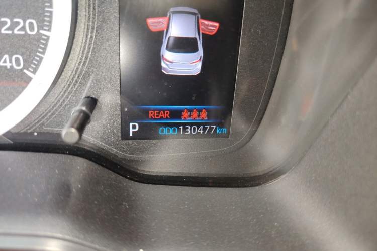 Used Toyota Corolla 2021 Dual-Motor 1.8L E-CVT Elite Edition Odometer Close Up