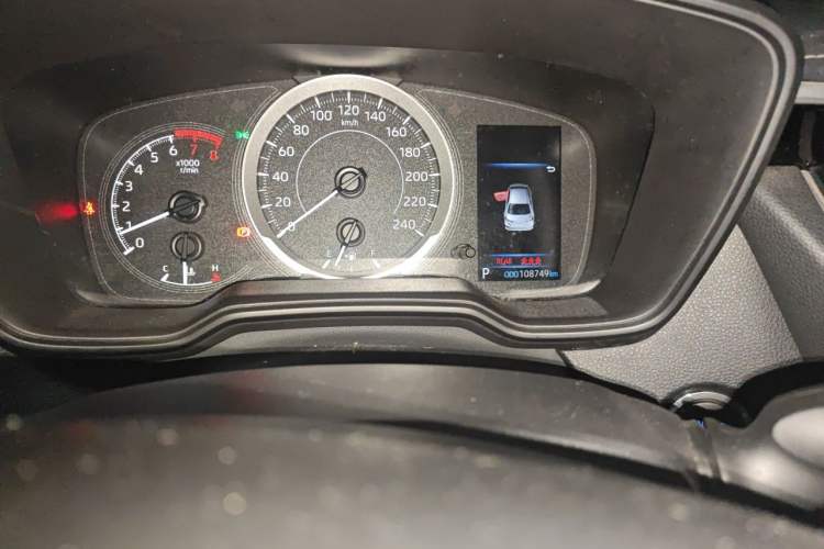 Used Toyota Corolla 2021 1.2T S-CVT Luxury Edition Odometer Close Up