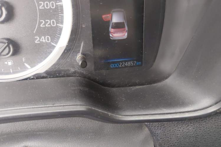 Used Toyota Corolla 2021 1.2T S-CVT Pioneer Edition Odometer Close Up