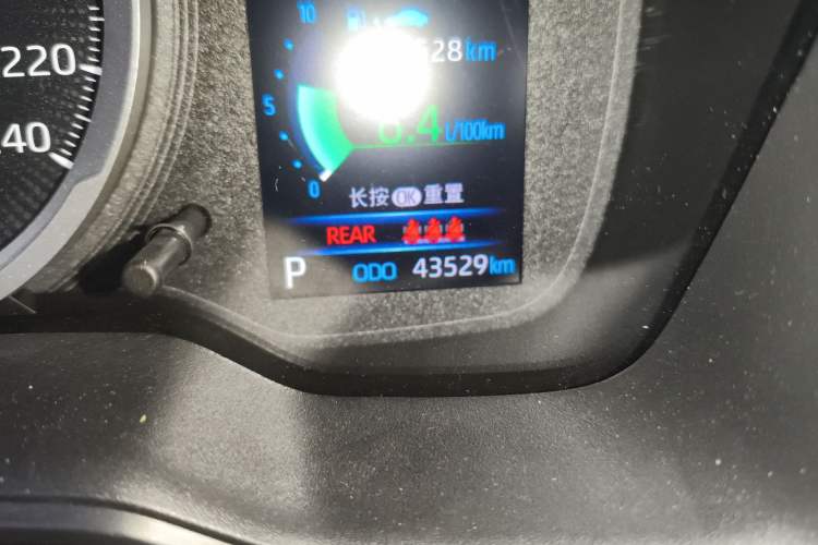 Used Toyota Corolla 2021 Dual-Engine 1.8L E-CVT Pioneer Edition Odometer Close Up