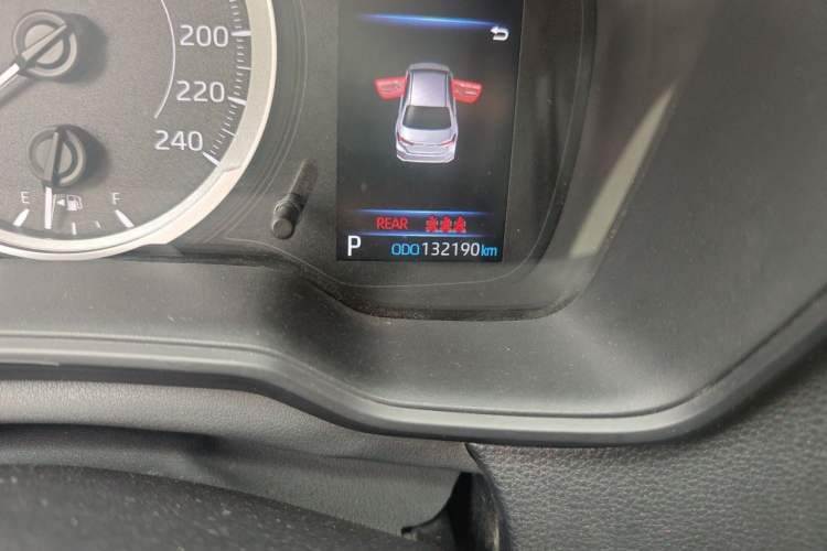 Used Toyota Corolla 2021 1.2T S-CVT Pioneer Edition Odometer Close Up